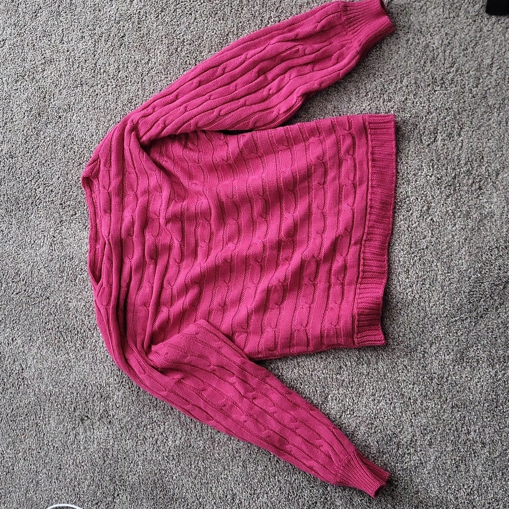 Long sleeved sweater hot pink
